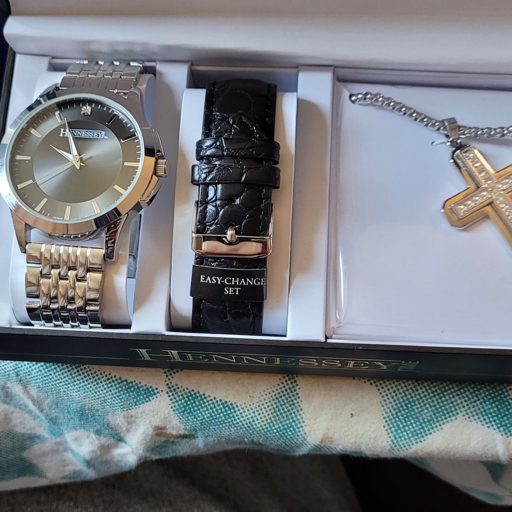 Hennessey Watch Set